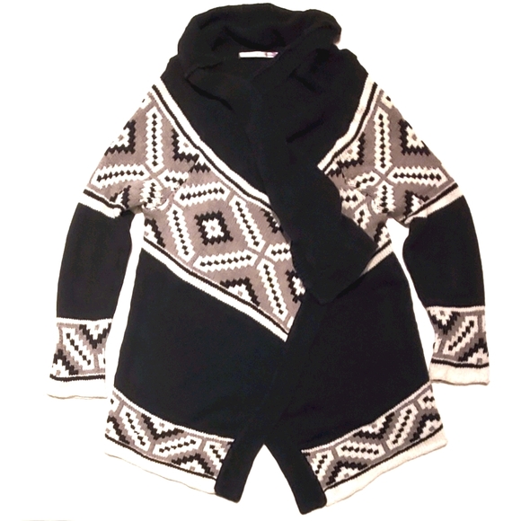 Twelfth Street by Cynthia Vincent Black and Cream Cardigan - Picture 1 of 11
